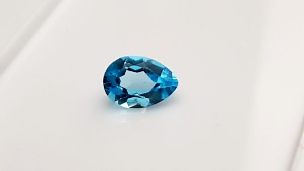 Topaze bleue ovale - Pierres précieuses