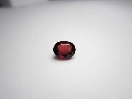 Spinelle Rouge Naturel De Tanzanie 0.90 Ct - Coupe Coussin - Très Propre - Neuf