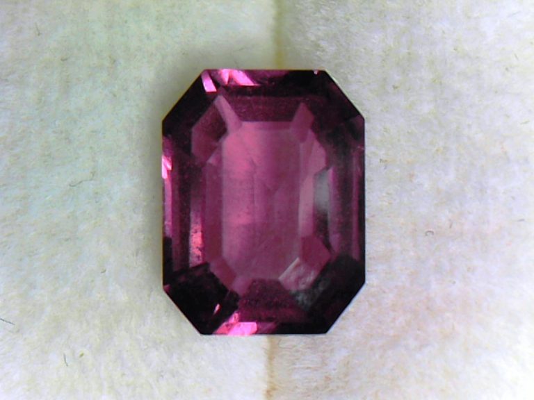 Bague cocktail en saphir étoilé rose de l'ère spatiale des années 1950