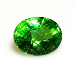 Grenat Naturel Taille Trillion - Pierre Précieuse Verte, Certifiée, Qualité Excellente