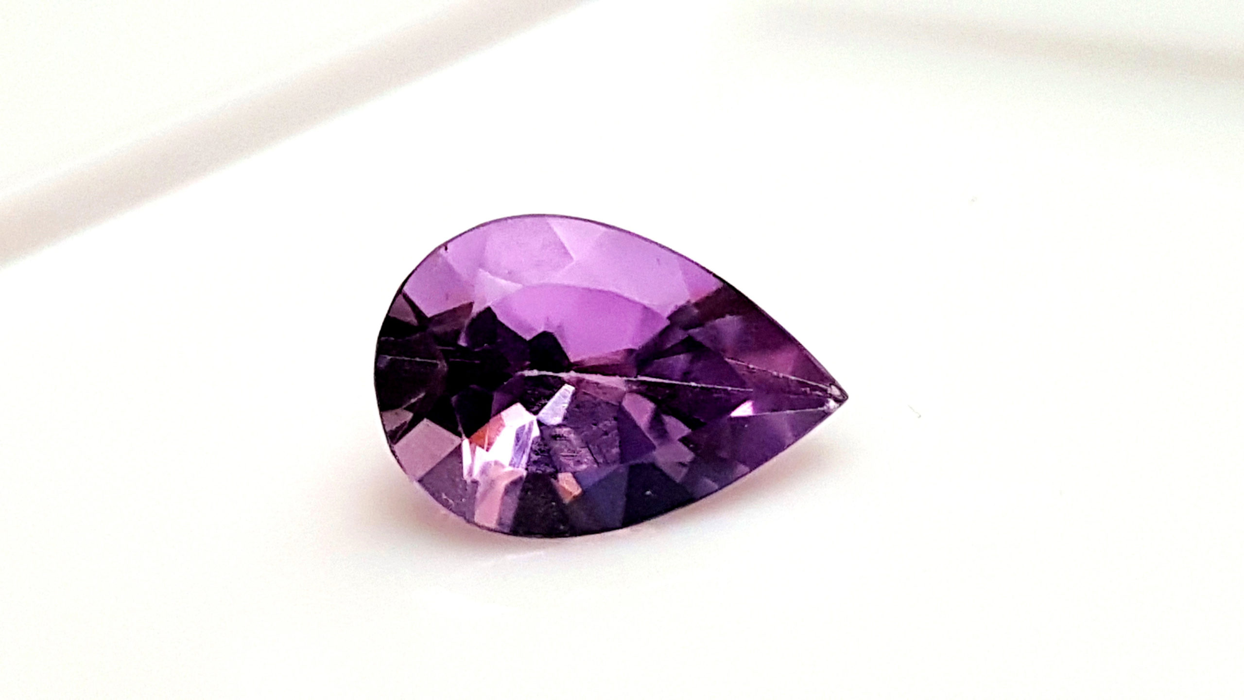 Améthyste, Brésil 3,45 carats VVS1, ovale unique 12,0 x