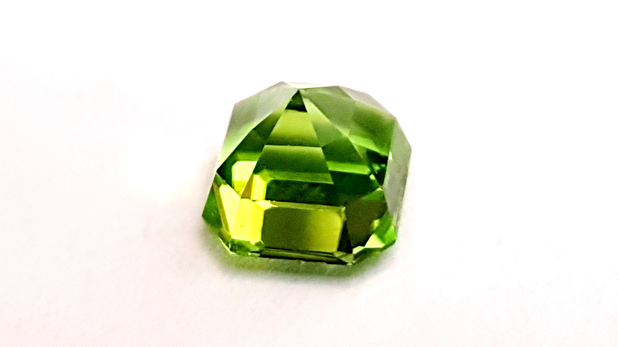 Péridot Naturel De 4,21 Carats - Magnifique Pierre Verte Transparente, Taille Ovale