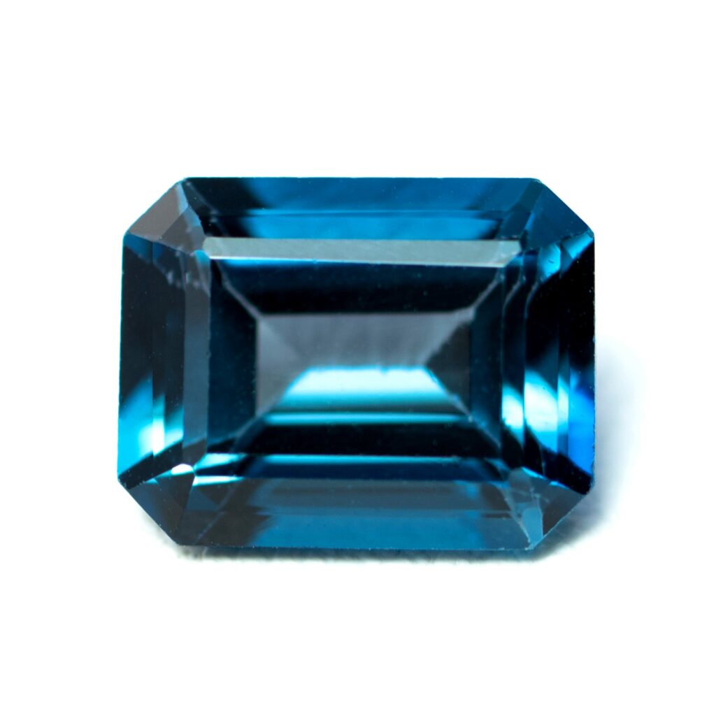 2 Pierres Topaze Bleue Taille émeraude – 18.10 Carats – Dimensions 14.2x10 Mm – Brésil – Neuf Avec étiquettes