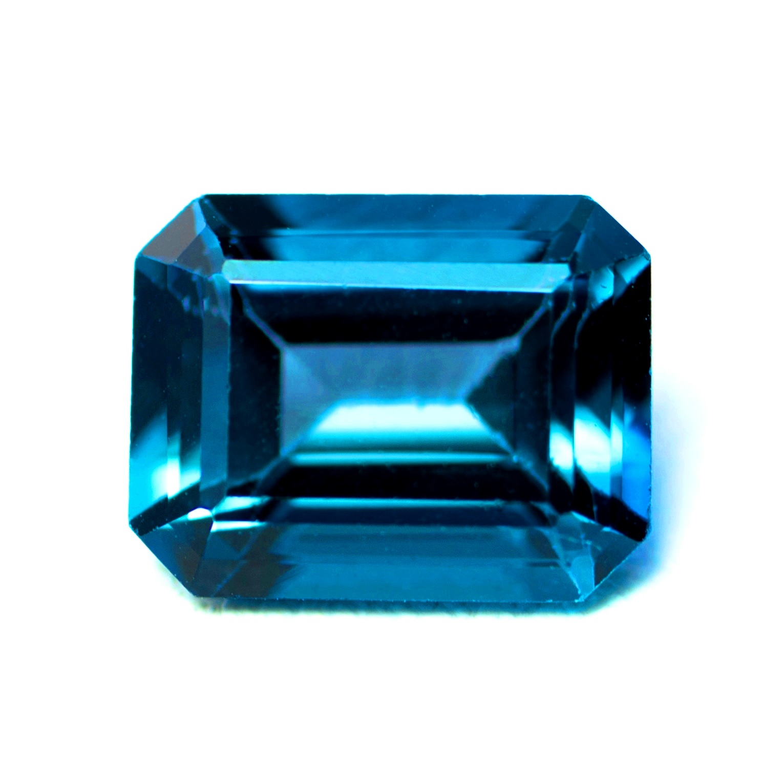 Topaze Bleue Ovale Facettée 1.73ct | Origine Brésil | Maison